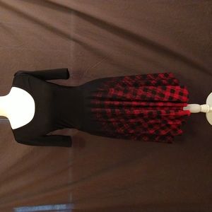 LuLaRoe Nicole w/ Pockets!